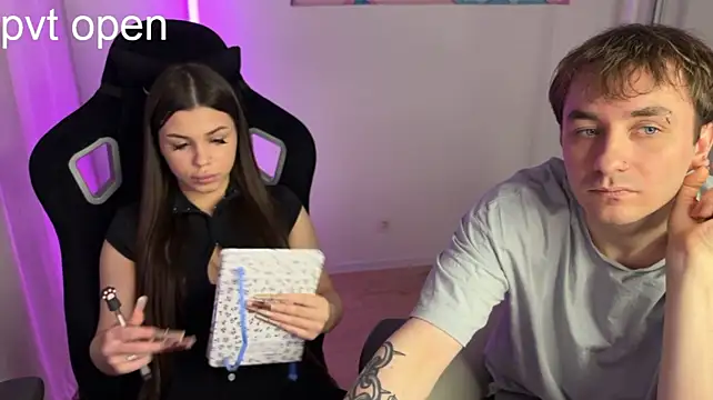xgvgggx Live XXX-chat