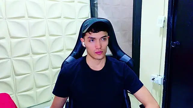 Aron_Darkx's Live XXX Chat