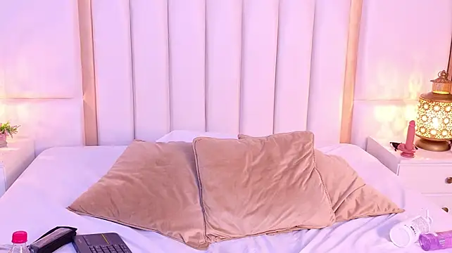 LaylaaDoll Live XXX-chat