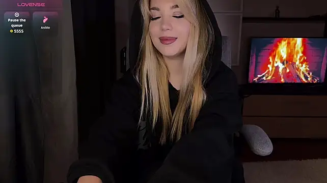 ariashaa Adlı Modelin Canlı XXX Sohbeti