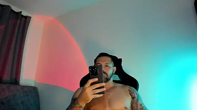 Chat +18 de Pierre_Vidal ao vivo