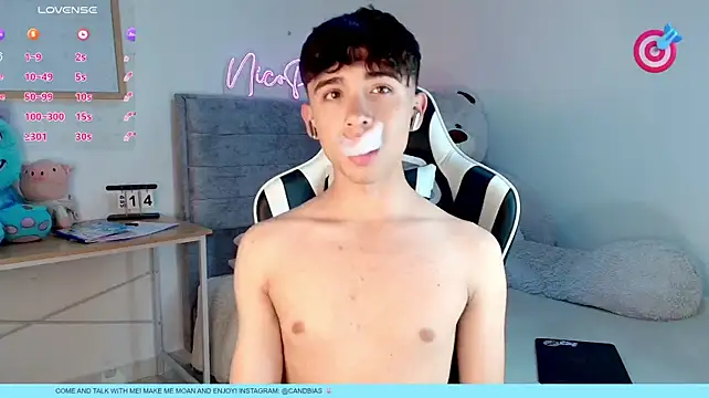 Niico_Cruz XXX чат на живо