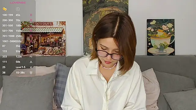 UlaHollars' Live XXX Chat
