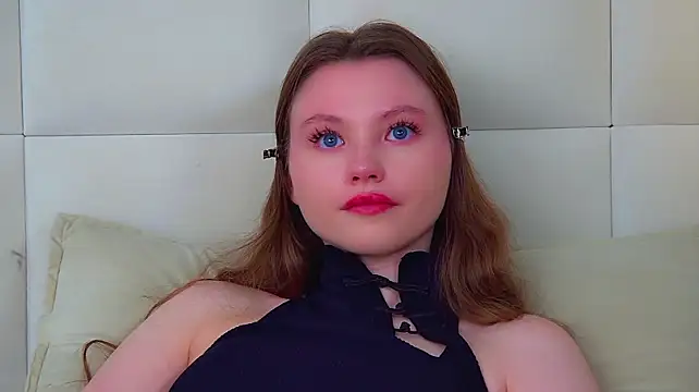 KeiraAsti's Live XXX Chat