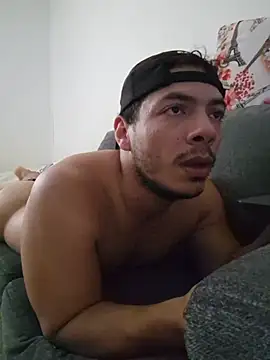 OliverWyse Chat XXX live