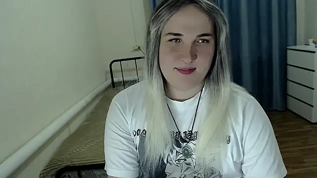 EvaMiron's Live XXX Chat