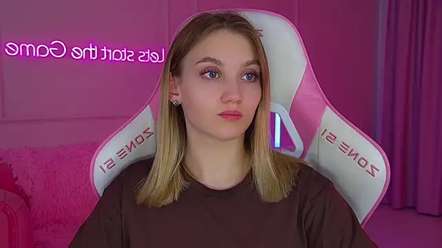 StacyEvances' Live XXX Chat