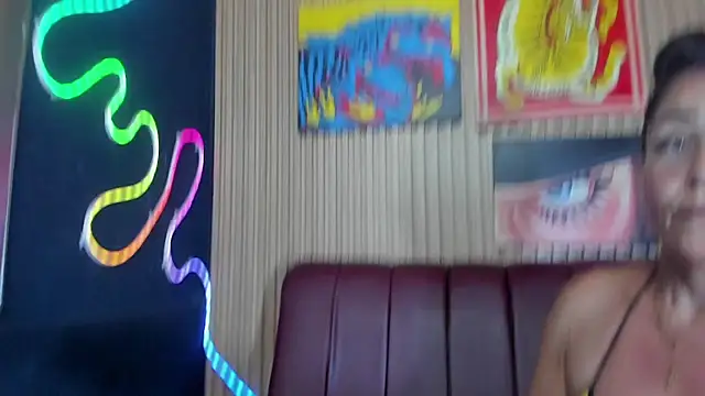 VikyThomsonn's Live XXX Chat
