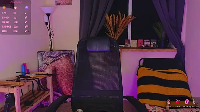 laracroftmansion's Live XXX Chat