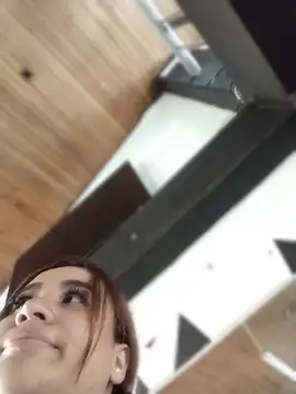 EmaGw7's Live XXX Chat