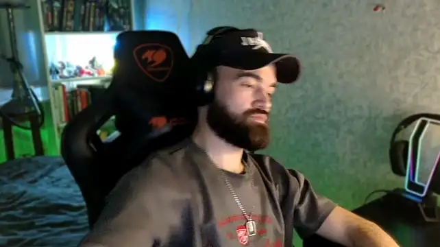 XXX chat uživo modela _Serious_Man