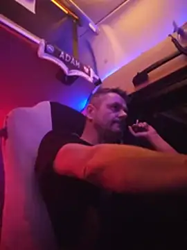 XXX chat uživo modela adas-