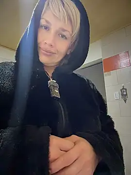 MARILYNKOVANOVA Obrolan Langsung XXX