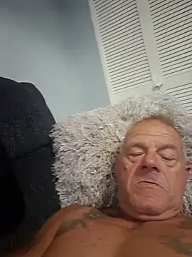 Chat XXX en directo de gymrat61