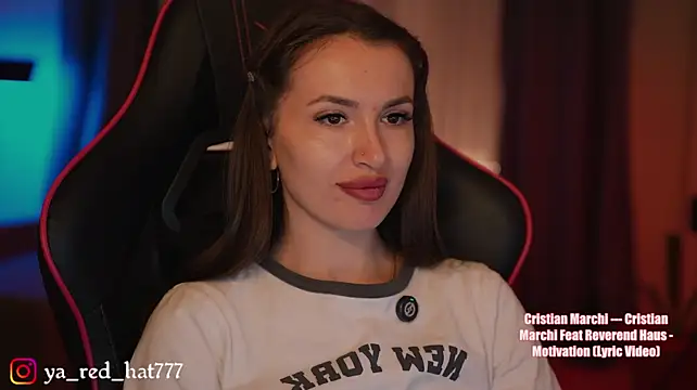 -RED_HAT- Live XXX-chat