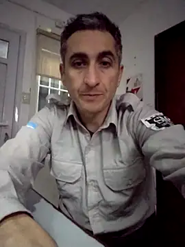 Alejandro83bsf: διαδικτυακό σόου στην κάμερα