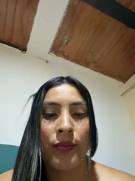 Cami_Leon2's Live XXX Chat