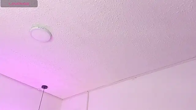 Iris8__'s Live XXX Chat