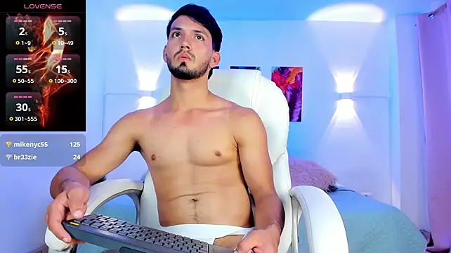 HarryFosster Show in webcam
