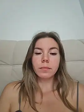 צ'אט XXX בשידור חי של Eva88x