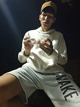 daniel_X18X Chat XXX live