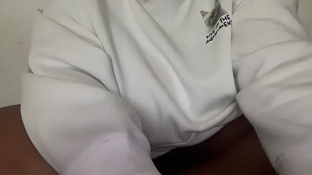 nanaisbackk Live XXX-chat
