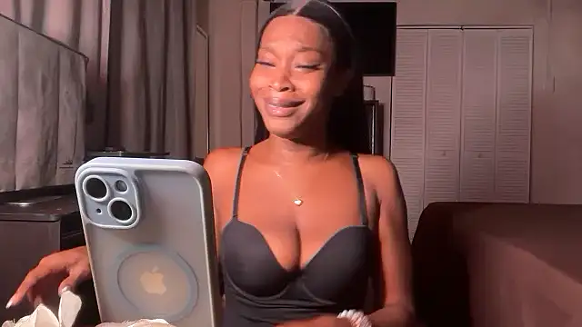 saffirebleu's Live XXX Chat