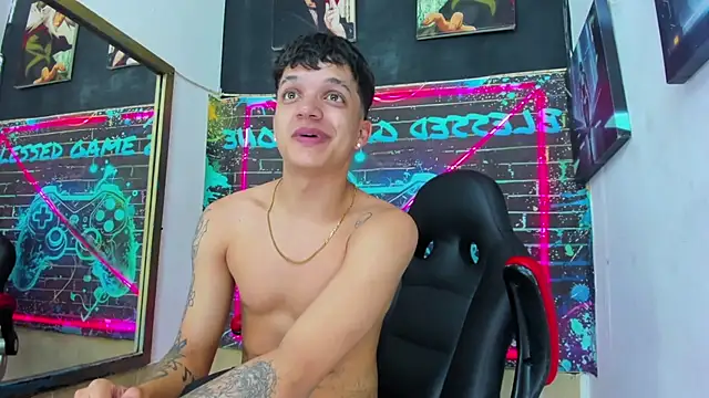 Chat XXX en directo de Apolo_Blessed