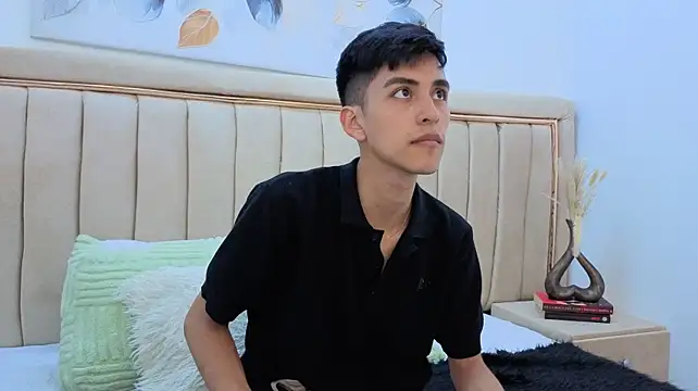 Julian_Carusso Live XXX-chat