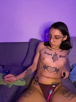 Poison_Ivy_29 Live XXX-chat