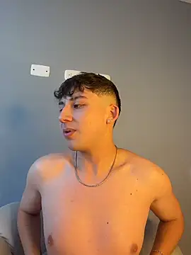 Chat XXX ao vivo de OLIVER_K