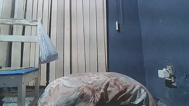 Show de paolla23cm_brasil na webcam
