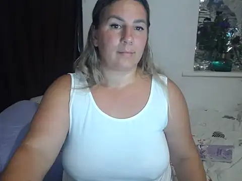 Darina2398 现场XXX聊天