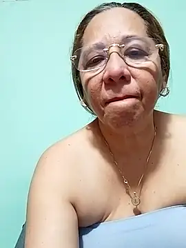 EliteCoupleMM Show in webcam