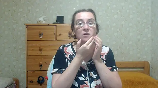 XXX chat uživo modela Smart_Rose