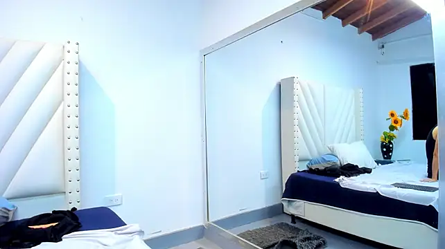 Paulynavera Adlı Modelin Canlı XXX Sohbeti