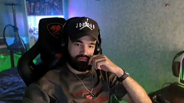 Chatroom XXX en direct de _Serious_Man