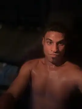 ZF-Athlete Chat XXX live
