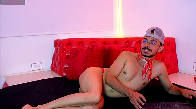 Онлайн чат XXX thomas_montiel