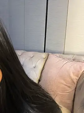 Lorein_cute18's Live XXX Chat