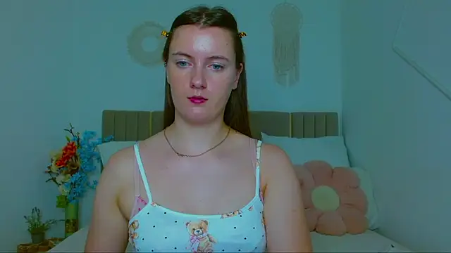 צ'אט XXX בשידור חי של Blush_flowwer