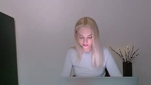 دردشة Lia_noo_regrets الجنسية المباشرة