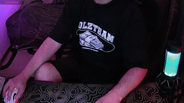 ZXCENSORED- Live XXX-chat