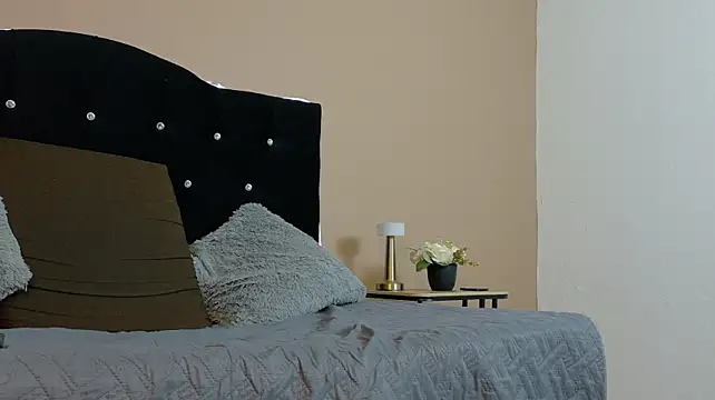 HaileyVee Obrolan Langsung XXX