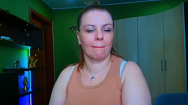 VeronikawGold élő XXX-chatje