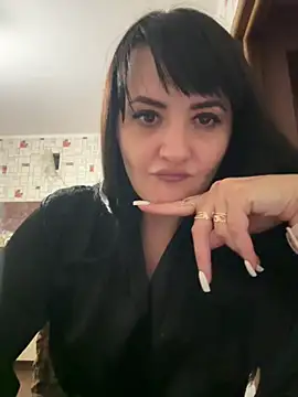 Al-iss Adlı Modelin Canlı XXX Sohbeti