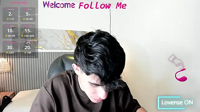 Dyla_n18 live XXX chat
