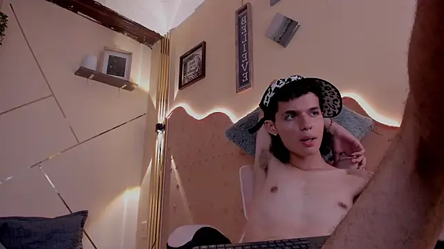 Rick_x_ Chat XXX in diretta