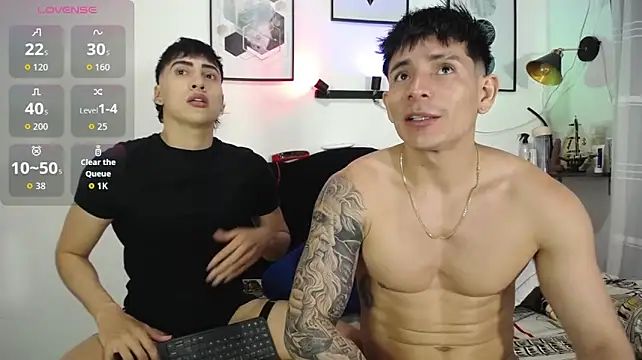 Thomas_and_lyan's Live XXX Chat