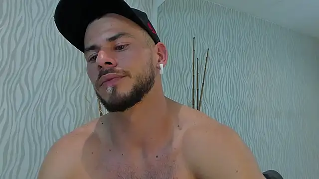 Chat +18 de dylan_jacobx ao vivo